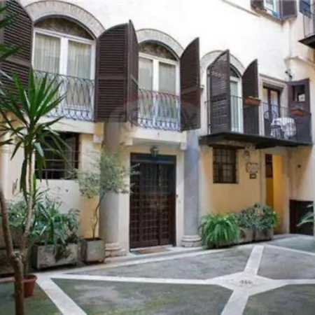 Piazza Navona Historical Palace