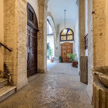 Piazza Navona Historical Palace * Rom