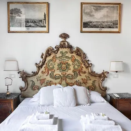 Apartment Piazza Navona Historical Palace