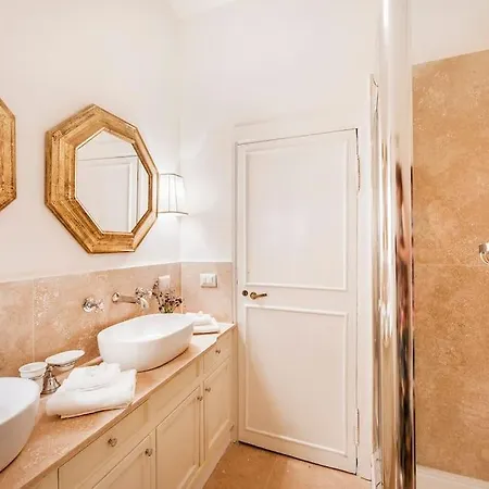 Apartment Piazza Navona Historical Palace *